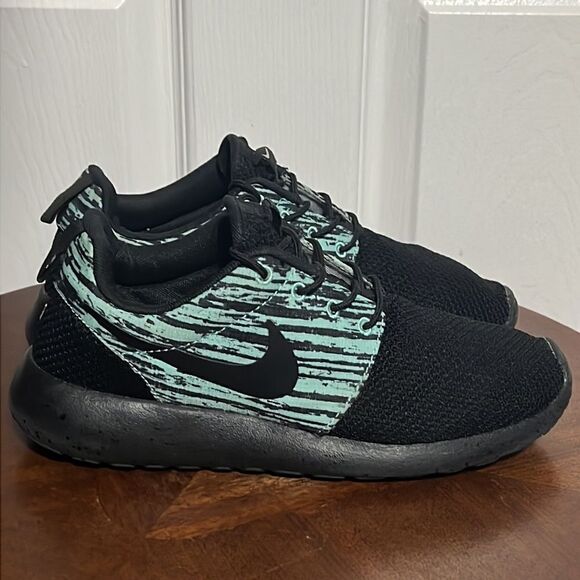 🔥🔥 NIKEiD Nike ROSHE RUN Shoes - Black/Mint - Women Sz 6 - PERFECT Condition - Picture 6 of 13